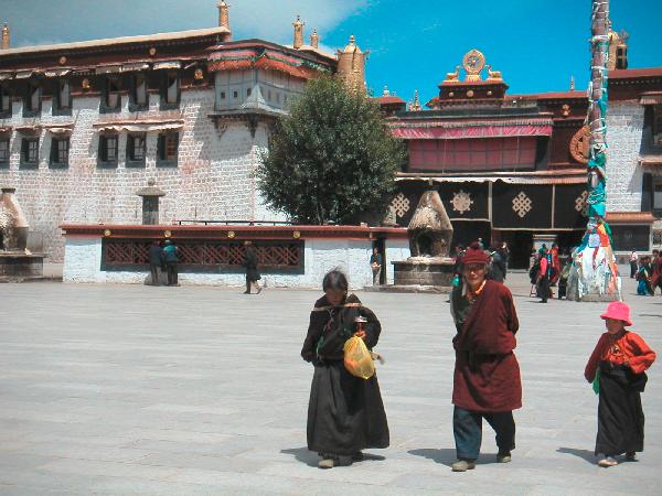 5ti141_Lhasa_Jokhang